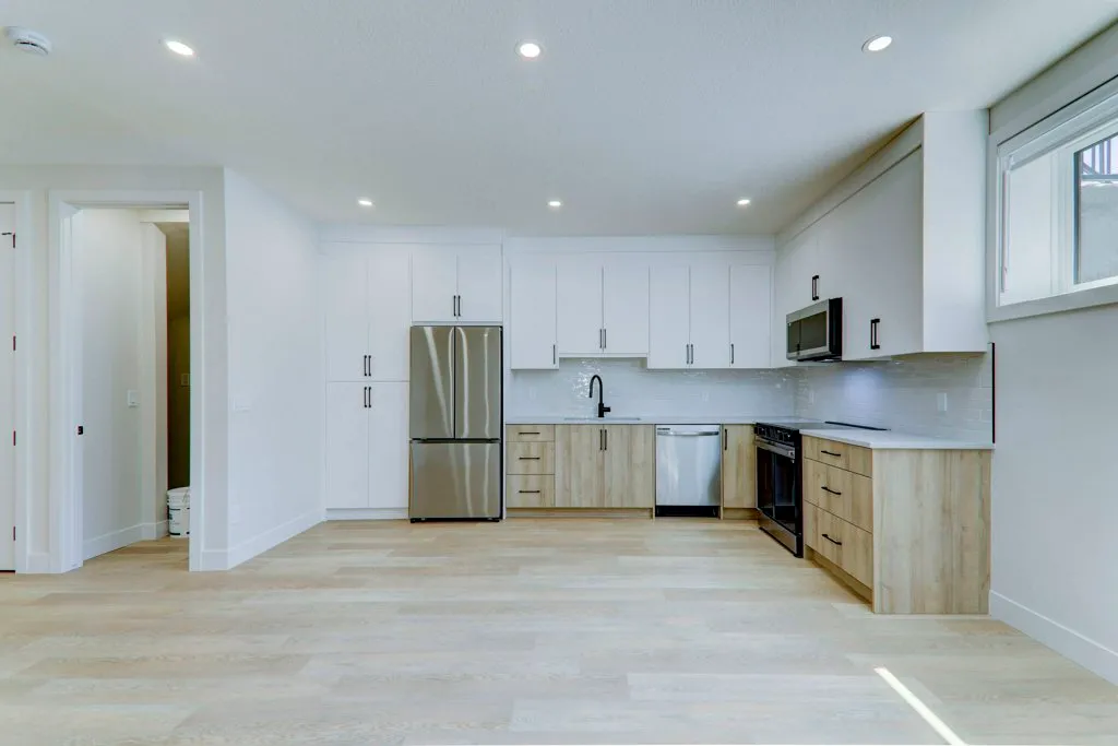 A well-maintained modern kitchen in a Calgary rental property